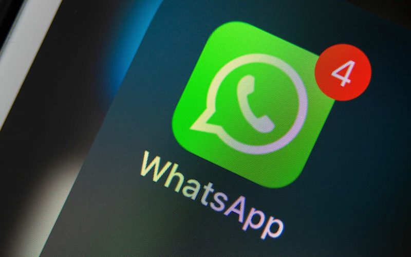 Tren Baru Cara Bikin Stiker WhatsApp Dengan AI